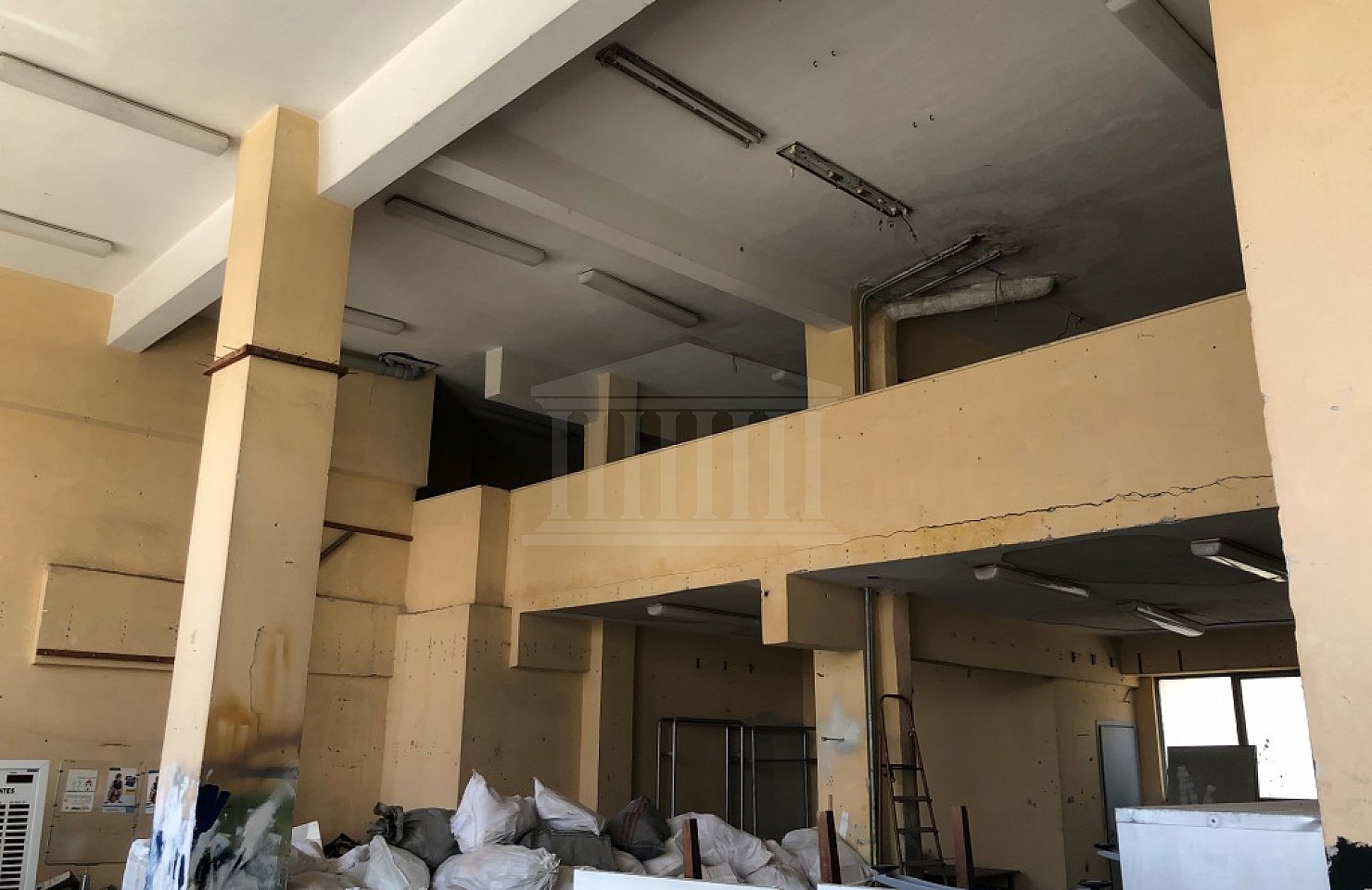 Retail space with an attic located at Alexandroupoli