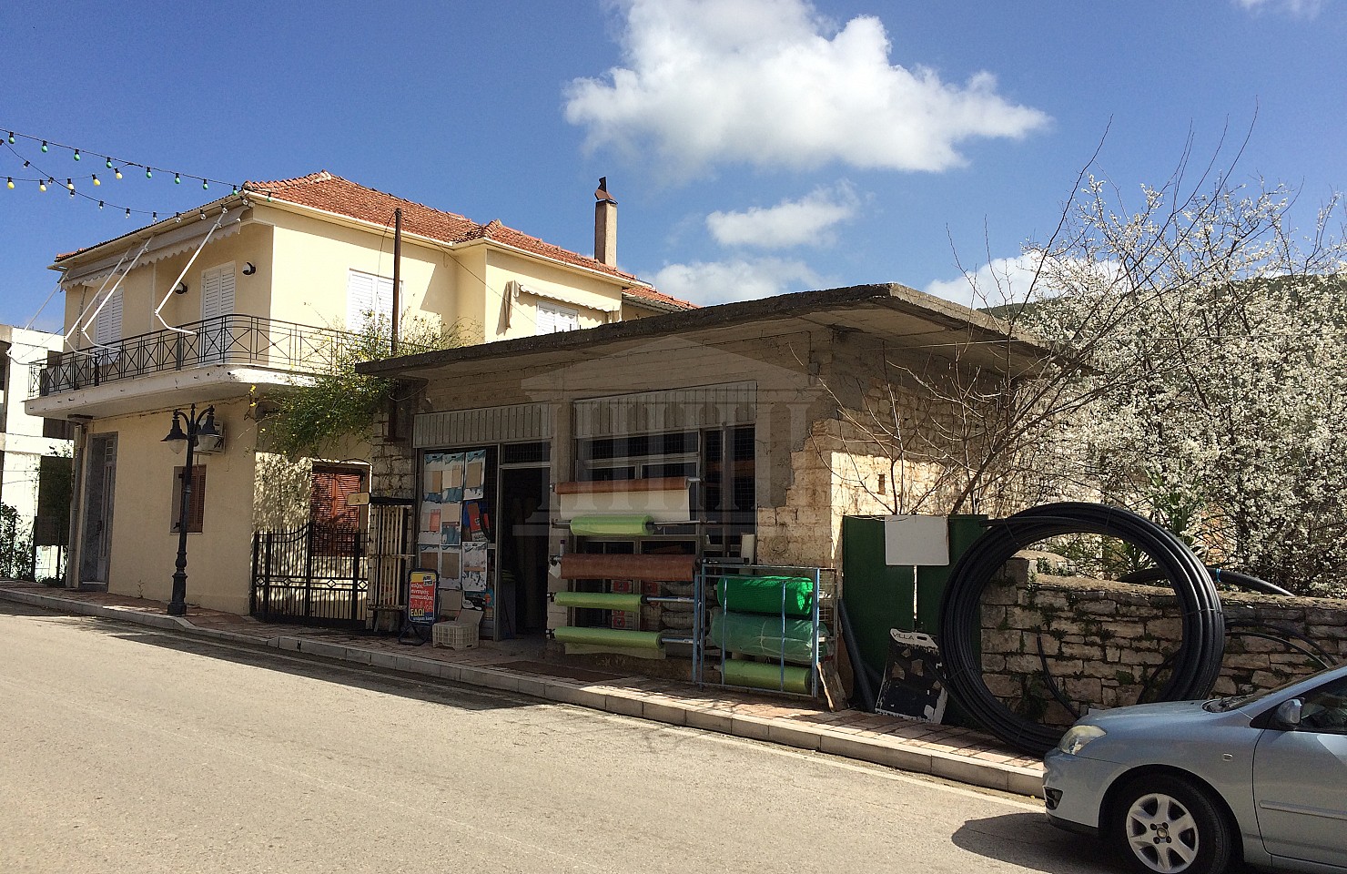 Mixed Use Building in Aitoloakarnania