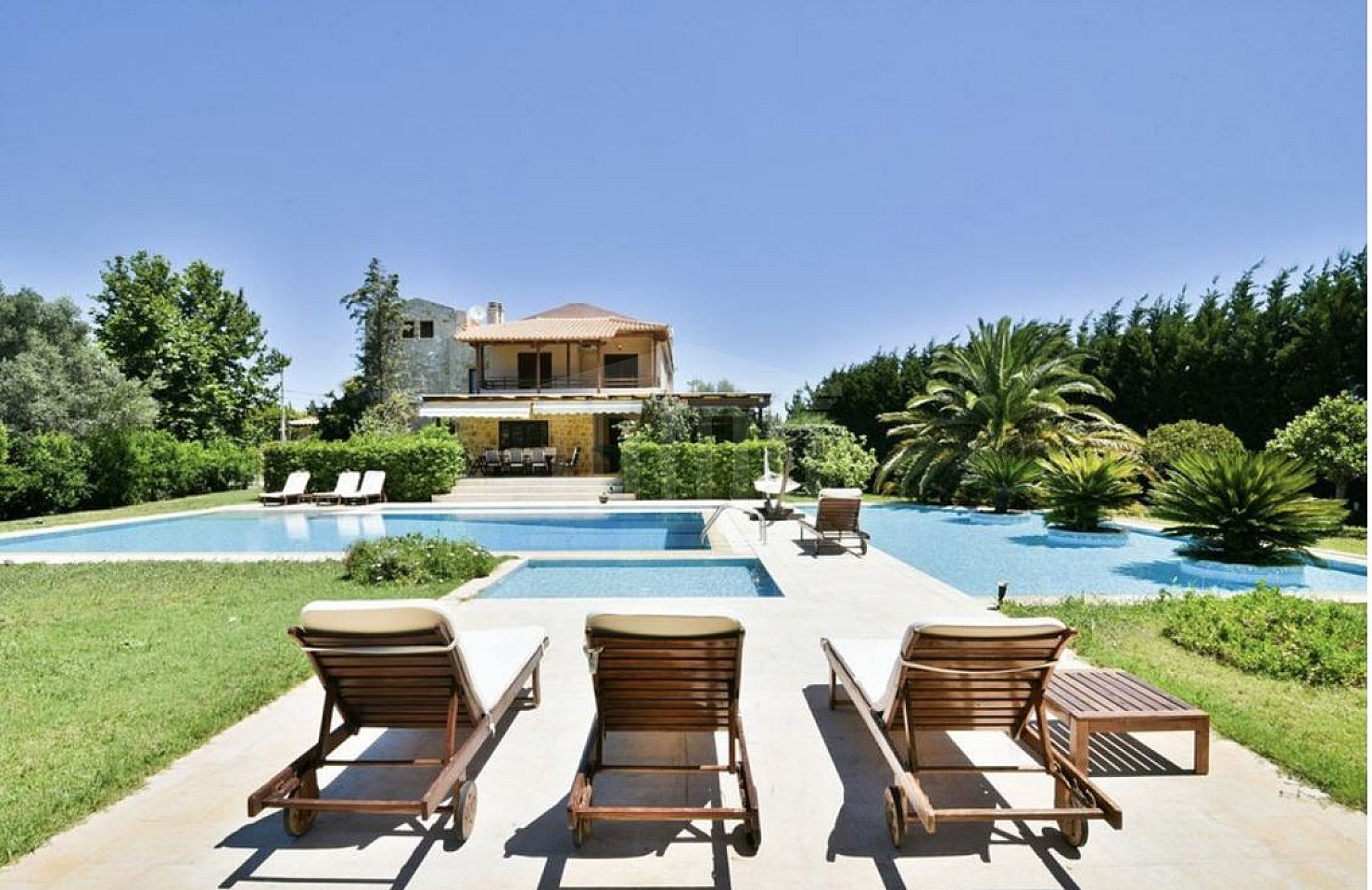 Majestic Villa in Pikermi