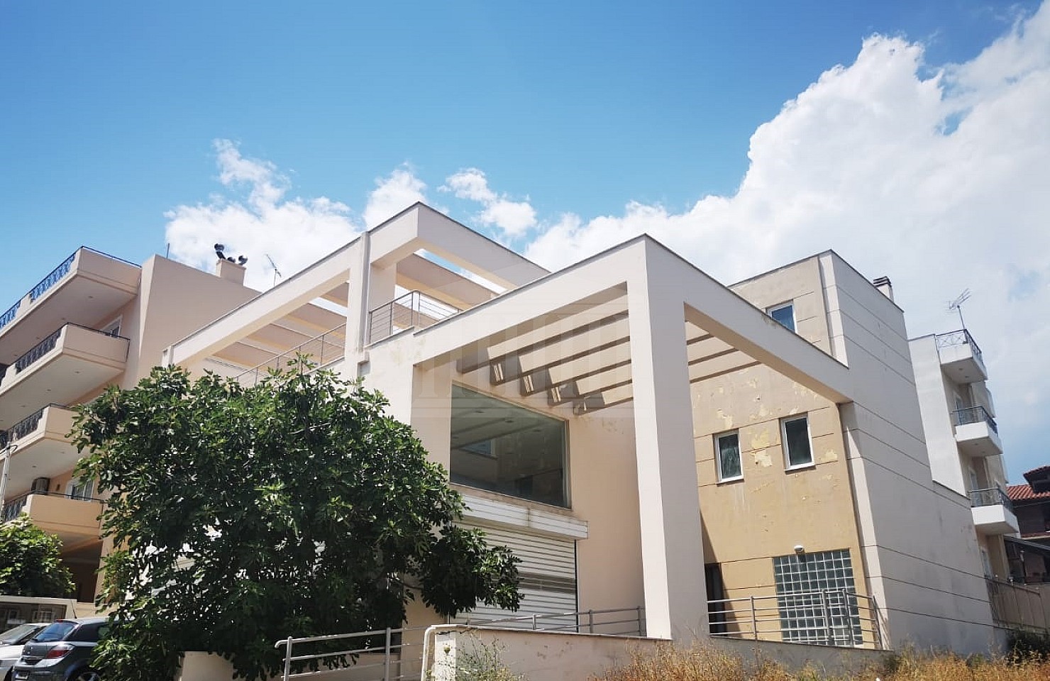 Mixed Use building in Acharnes