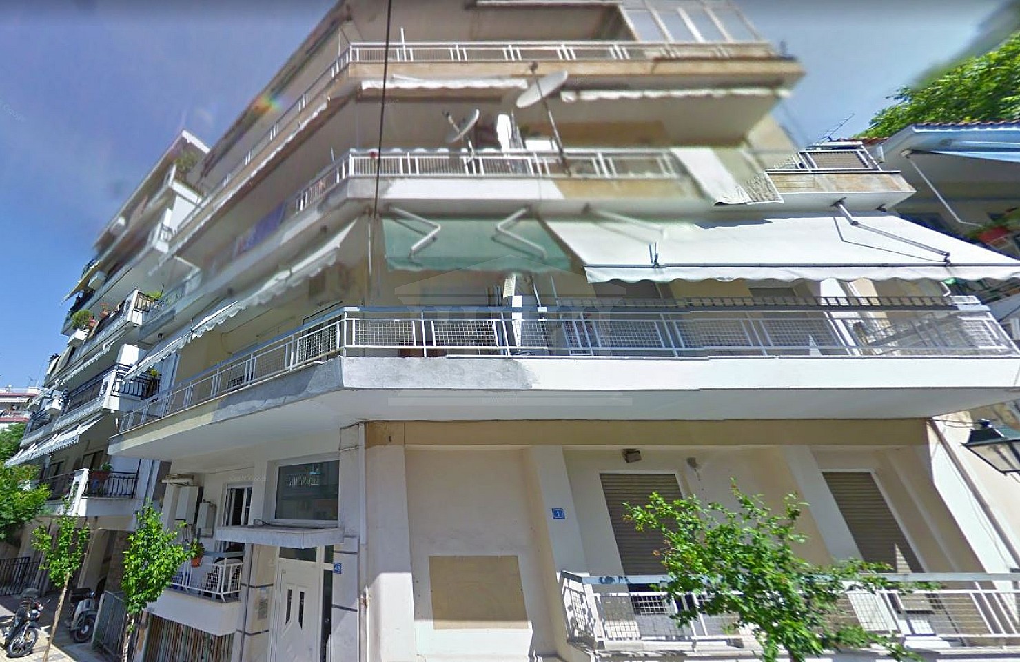 Three Bedroom Apartment in Neapolis